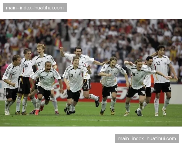 德国足球职业联盟通过新提案,下赛季起将增加各队替补席报名人数 德国足球职业联盟通过新提案,下赛季起将增加各队替补席报名人数